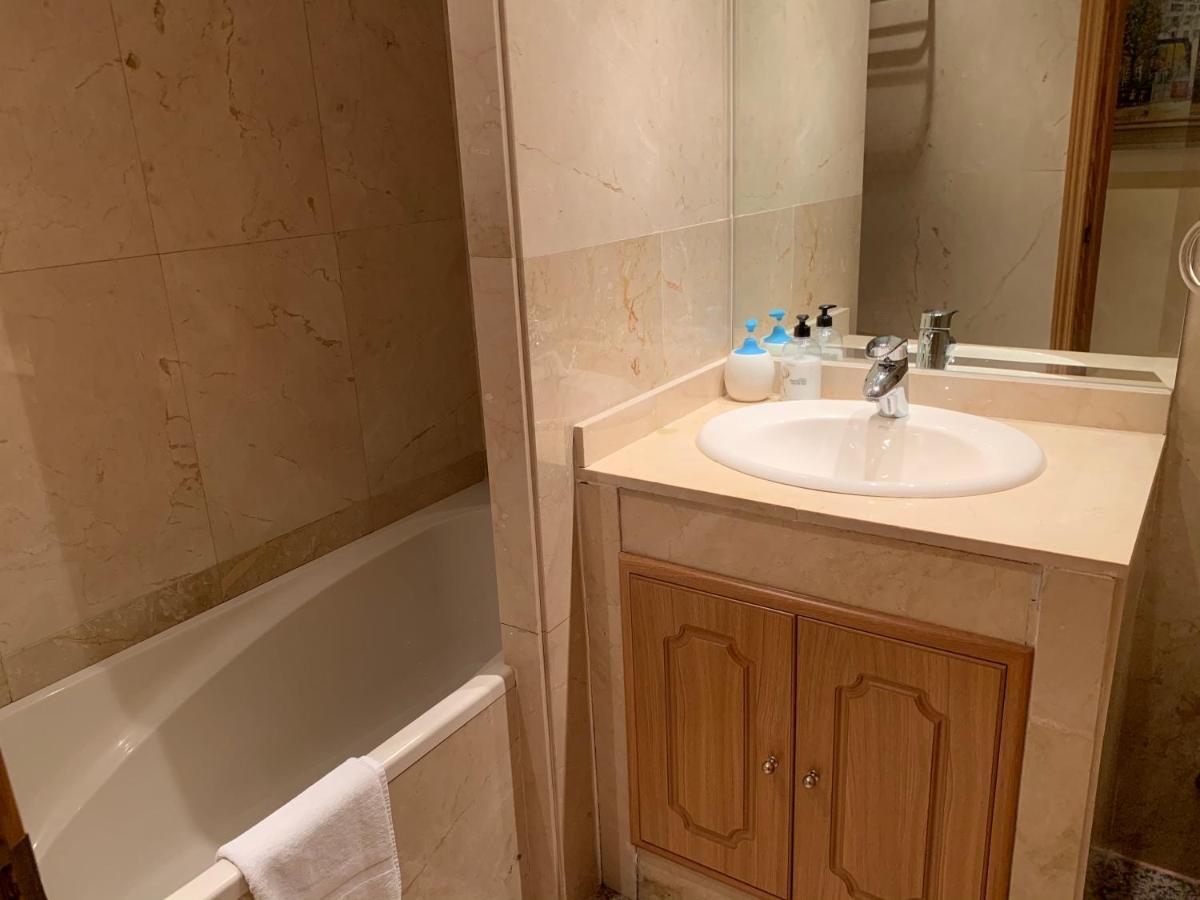 Apartamentos Torr Av America - Lopez De Hoyos - Chamartin มาดริด ภายนอก รูปภาพ